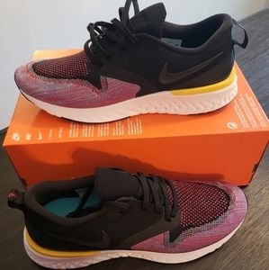 Nike Odyssey React 2 Flyknit